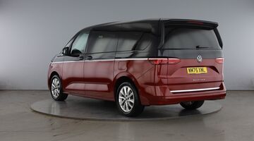 2025 Volkswagen 2.0 TSI Style 5-door LWB DSG (Black) - Image: 3