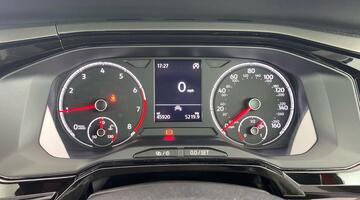 2021 Volkswagen 1.0 EVO Match Euro 6 5-door (Red) - Image: 12