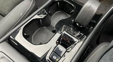 2025 Volvo 2.0 B4 MHEV Plus DCT Auto Euro 6 5-door (Grey) - Image: 22