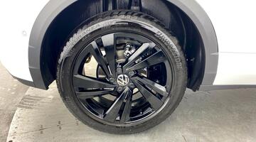 2025 Volkswagen TSI Black Edition Euro 6 5-door (White) - Image: 26