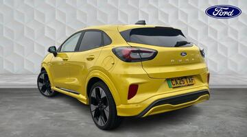 2025 Ford Standard Range 43kWh Premium Auto 5-door (Yellow) - Image: 3