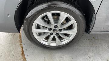 2025 Volkswagen 2.0 TDI Style Long MPV DSG Euro 6 5-door (Grey) - Image: 38