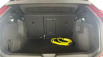 2024 Volkswagen Pro 77kWh Match Auto 5-door (Red) - Image: 28