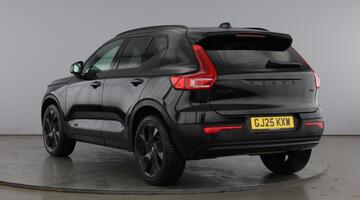 2025 Volvo 2.0 B4 MHEV Plus Black Edition DCT Auto Euro 6 5-door (Black) - Image: 3