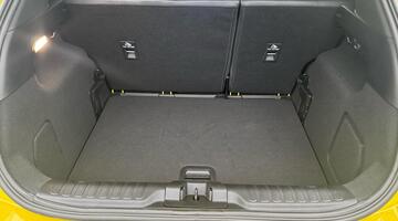 2025 Ford Standard Range 43kWh Premium Auto 5-door (Yellow) - Image: 19