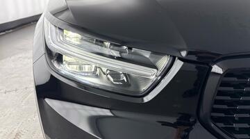 2022 Volvo T3 R-Design Auto Euro 6 5-door (Black) - Image: 37