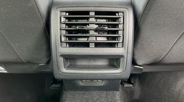 2025 Volkswagen ETSI MHEV Match DSG Euro 6 5-door (Red) - Image: 43