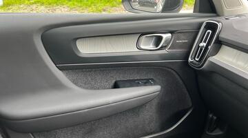 2025 Volvo 2.0 B4 MHEV Ultra Dark DCT Auto Euro 6 5-door (Silver) - Image: 53