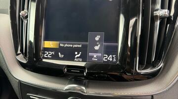 2019 Volvo 2.0 D4 R-Design Auto Euro 6 5-door (Black) - Image: 25