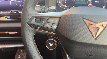 2025 CUPRA EHybrid 25.8kWh VZ2 DSG Euro 6 5-door (Purple) - Image: 24