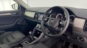 2022 Škoda TSI ACT SE L Executive Euro 6 5-door (7 Seat) (Grey) - Image: 6