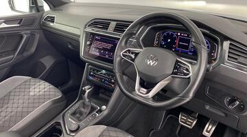 2020 Volkswagen 2.0 TDI R-Line DSG 4Motion Euro 6 5-door (Silver) - Image: 6