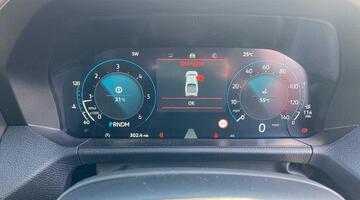 2025 Volkswagen 2.0 TDI Style Auto 4Motion Euro 6 4-door (Red) - Image: 29