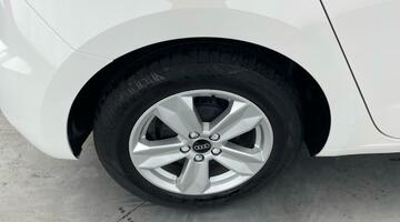 2022 Audi 1.0 TFSI 25 Technik Sportback Euro 6 5-door (White) - Image: 26