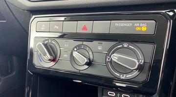 2024 Volkswagen 1.0 TSI Match Euro 6 5-door (Grey) - Image: 7