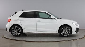 2025 Audi 1.0 TFSI 30 S line Sportback S Tronic Euro 6 5-door (White) - Image: 4
