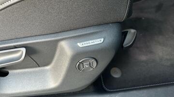 2025 Volkswagen ETSI MHEV R-Line DSG Euro 6 5-door (Blue) - Image: 30