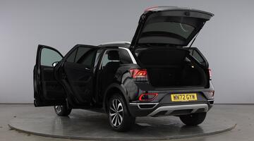 2022 Volkswagen TSI Style DSG Euro 6 5-door (Black) - Image: 11