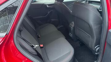 2024 Ford 1.0T EcoBoost MHEV ST-Line Euro 6 5-door (Red) - Image: 38