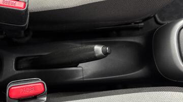 2020 Toyota 1.0 VVT-i x-trend Funroof x-shift Euro 6 5-door (White) - Image: 25