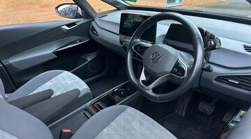 2020 Volkswagen Pro Performance 58kWh Life Auto 5-door (Silver) - Image: 6