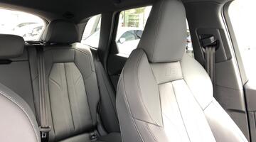 2025 Audi 2.0 TDI Launch Edition S Tronic quattro Euro 6 5-door (Black) - Image: 45