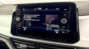 2023 Volkswagen 1.0 TSI Life Euro 6 5-door (Black) - Image: 15