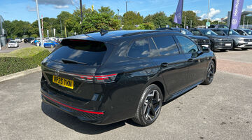 2025 Volkswagen ETSI MHEV R-Line DSG Euro 6 5-door (Black) - Image: 38