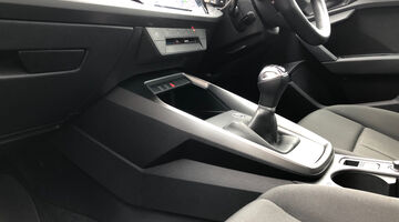 2022 Audi 1.0 TFSI 30 Technik Sportback Euro 6 5-door (Grey) - Image: 13