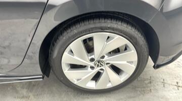 2022 Volkswagen TSI R-Line Euro 6 5-door (Grey) - Image: 30