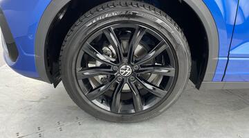 2023 Volkswagen TSI R-Line DSG 2WD Euro 6 2-door (Multicolour) - Image: 39