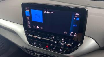 2022 Volkswagen Pure 52kWh Life Auto 5-door (White) - Image: 14