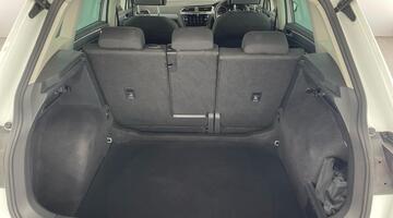 2022 Volkswagen TSI Active Euro 6 5-door (White) - Image: 32