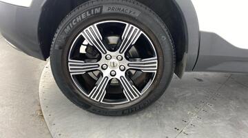 2019 Volvo 2.0 T4 Inscription Auto Euro 6 5-door (White) - Image: 33