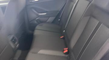 2025 Volkswagen TSI Match DSG Euro 6 5-door (Blue) - Image: 33