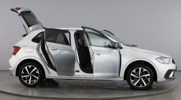 2025 Volkswagen 1.0 TSI Match DSG Euro 6 5-door (Silver) - Image: 10