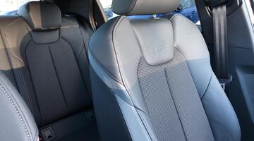 2025 Audi 1.0 TFSI 30 S line Sportback S Tronic Euro 6 5-door (Black) - Image: 37