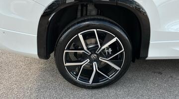 2025 Volkswagen TSI eHybrid 19.7kWh R-Line DSG Euro 6 5-door (White) - Image: 32