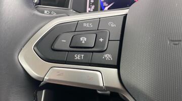 2022 Volkswagen 1.0 TSI Life Euro 6 5-door (Blue) - Image: 21