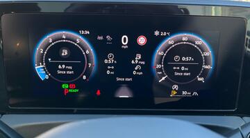 2025 Volkswagen ETSI MHEV R-Line DSG Euro 6 5-door (Grey) - Image: 12