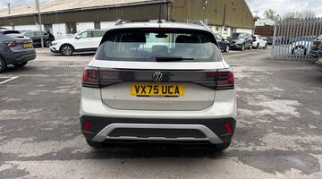 2025 Volkswagen 1.0 TSI Life DSG Euro 6 5-door (Grey) - Image: 15