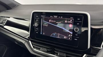 2025 Volkswagen 2.0 TDI R-Line DSG Euro 6 5-door (Black) - Image: 13