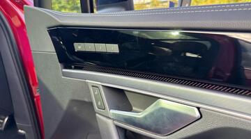 2025 Volkswagen 3.0 TDI V6 Black Edition Tiptronic 4Motion Euro 6 5-door (Red) - Image: 23