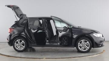 2024 Volkswagen 1.0 TSI R-Line DSG Euro 6 5-door (Black) - Image: 10