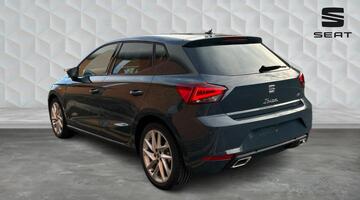 2025 SEAT 1.0 TSI FR DSG Euro 6 5-door (Blue) - Image: 3