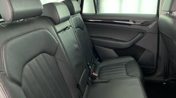 2024 Škoda 2.0 TDI Laurin & Klement DSG 4WD Euro 6 5-door (7 Seat) (Black) - Image: 35