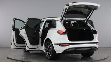 2025 Audi 100kWh Edition 1 Auto quattro 5-door (White) - Image: 11