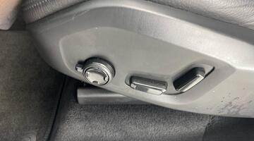 2022 Volvo 2.0 B5 MHEV Plus Auto 4WD Euro 6 5-door (Unlisted) - Image: 36