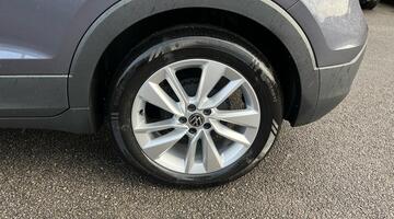 2025 Volkswagen 1.0 TSI Match Euro 6 5-door (Grey) - Image: 30