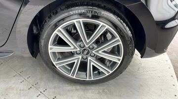 2025 Audi 1.0 TFSI 30 S line Sportback S Tronic Euro 6 5-door (Black) - Image: 32